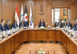 بالصور.. وزير البترول يتفقد المشروعات الجديدة بشركة أنربك ويعتمد نتائج أعمال العام المالي ٢٠٢٢/ ٢٠٢٣