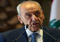 رئيس البرلمان اللبناني يدعو الكتل إلى حوار لسبعة أيام لانتخاب رئيس