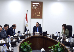 رئيس الوزراء يتابع موقف المجمعات الصناعية على مستوى الجمهورية