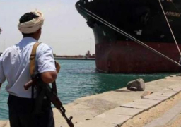 ردا على تصعيد الحوثيين.. حكومة اليمن تهدد بإعادة النظر في تسهيلات تشغيل ميناء الحديدة