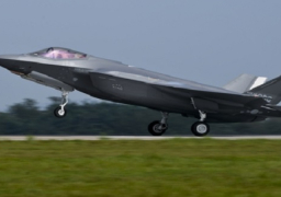 سلاح الجو الكوري الجنوبي يجري تدريبات للدفاع الجوي