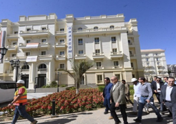 وزير الإسكان يتفقد موقف تنفيذ الوحدات السكنية بالحي السكني “جاردن سيتى الجديدة” بالعاصمة الإدارية الجديدة