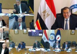 وزير البترول يطالب رؤساء الشركات بتسريع الإنتاج وترشيد النفقات