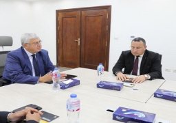 وزير التعليم العالي يتابع منظومة العمل بمراكز التميز بجامعتي القاهرة والإسكندرية