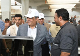 وزير الدولة للإنتاج الحربى يتفقد شركة حلوان للأجهزة المعدنية