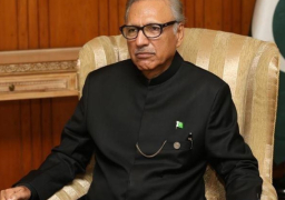 وزير باكستاني: الرئيس عارف علوى سيظل في منصبه حتى بعد انتهاء فترة رئاسته