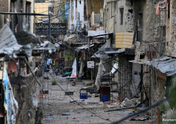 استمرار الاشتباكات بمخيم “عين الحلوة” في لبنان