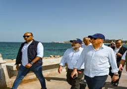 وزير الري يتفقد مشروعات حماية الشواطئ في الإسكندرية.. ويوضح: تهدف للحماية من آثار التغيرات المناخية
