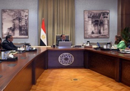 رئيس الوزراء يتابع مع محافظ دمياط جهود تطوير صناعة الأثاث