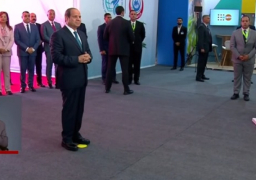 الرئيس السيسي يتفقد معرضا طبيا على هامش المؤتمر العالمي للسكان والصحة والتنمية