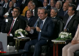 السيسي خلال جلسة “حكاية وطن”: التعليم الأساسي ستنطلق منه الدولة المصرية لتحقيق حلمها وآمالها على المدى البعيد