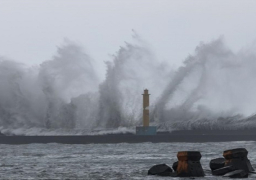 الصين تعلق الدارسة ورحلات 515 قطارا بسبب وصول إعصار هايكوي شرق وجنوب البلاد