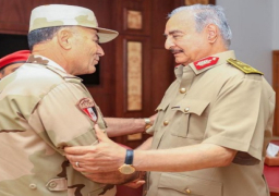 بالصور.. الفريق أسامة عسكر يصل ليبيا لتقديم كافة أوجه الدعم اللوجستي والإغاثة الإنسانية العاجلة