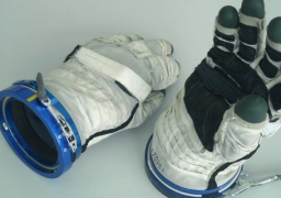 بوتين وكيم يعززان العلاقات الثنائية بتبادل الهدايا