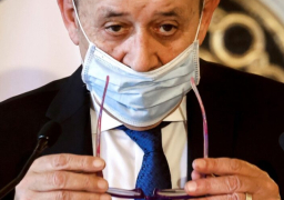 لودريان يقرر زيارة بيروت سعياً لحل الأزمة السياسية