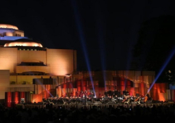 لينا شاماميان ونسمة محجوب تتألقان في مهرجان قلعة صلاح الدين