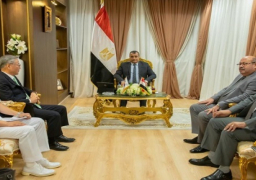 وزير الإنتاج الحربي يبحث مع سفير كوريا الجنوبية سبل تعزيز التعاون
