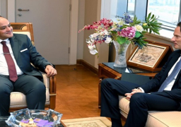 وزير التجارة يبحث مع ممثلي شركة دانون خطط الشركة المستقبلية بالسوق المصري