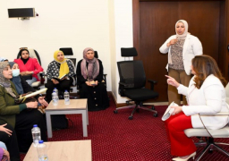 وزيرة الهجرة تدعو لاجتماع طارئ لبحث شكاوى الطلاب المصريين العائدين من السودان