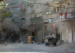 فلسطينيون يقتحمون مستوطنة قرب غلاف غزة وسط حرب شوارع