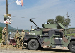 الناتو يعلن نشر 600 جندي بريطاني في كوسوفو لتعزيز قواته وسط توترات متزايدة