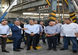رئيس الوزراء يتفقد توسعات مصنع «بيراميدز» لتصنيع إطارات السيارات ببورسعيد