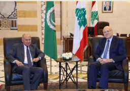 أبو الغيط يبحث مع ميقاتي المناوشات عبر الحدود اللبنانية الجنوبية