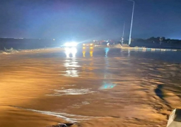 أمطار غزيرة على مرسى مطروح وسيول في بعض المناطق