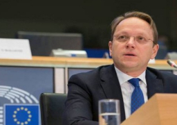 الاتحاد الأوروبي يعلق كل مساعداته للجانب الفلسطيني