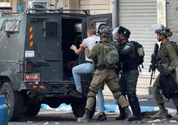 الاحتلال الإسرائيلي يعتقل 34 فلسطينيًا في الضفة الغربية