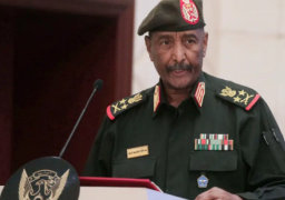 البرهان يلتقي وفد الآلية الوطنية لدعم التحول المدني الديمقراطي