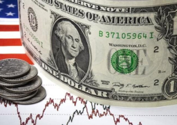 الدولار عند أدنى مستوى في شهر مع تراجع عوائد السندات الأمريكية