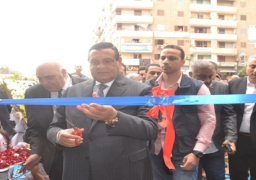 بالصور..وزير التنمية المحلية ونائب محافظ البحيرة يفتتحان منفذ لبيع السلع الغذائية بأسعار مخفضة بمدينة إيتاي البارود
