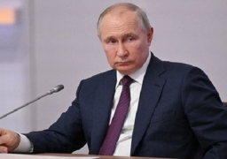 بوتين يبحث الوضع في الشرق الأوسط مع رئيس الوزراء العراقي