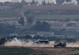 حماس تقول إنها أطلقت النار على القوات الإسرائيلية في شمال وجنوب غزة