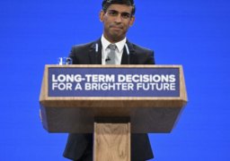 سوناك يقدم مقترحا لحظر شراء السجائر للشباب