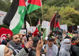 كندا.. الآلاف يحتشدون في “تورونتو” في مظاهرة ضخمة لتأييد فلسطين