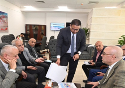 وزير الإسكان يشدد على ضرورة ضغط المعدلات الزمنية لتنفيذ المشروعات في “العلمين الجديدة”