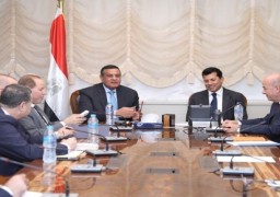 وزيرا الشباب والرياضة والتنمية المحلية يبحثان تعزيز مجالات التعاون المشترك