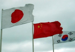 وزيرا خارجية الصين واليابان يصلان إلى كوريا الجنوبية اليوم لعقد مباحثات