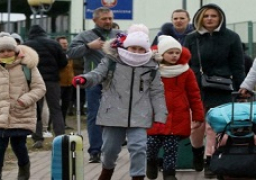 بولندا تستقبل 23 ألفا و300 لاجئ أوكراني خلال 24 ساعة