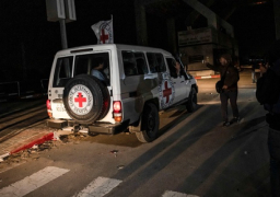 الجيش الإسرائيلي: الصليب الأحمر يتسلم محتجزين إسرائيليين اثنين بغزة