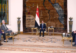 الرئيس السيسي يلتقي مدير وكالة المخابرات المركزية الأمريكية ويؤكد ضرورة الوقف الفوري لإطلاق النار بقطاع غزة