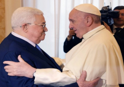 الرئيس عباس وبابا الفاتيكان يبحثان آخر التطورات على الساحة الفلسطينية