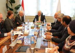 بالصور .. وزير التعليم العالي يلتقي وفد جامعة إكستر البريطانية لبحث وتعزيز التعاون المشترك