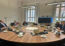 بالصور.. وزير السياحة يلتقي مفوض الحكومة الفيدرالية الألمانية لشئون السياحة