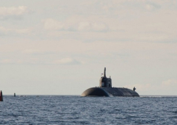 موسكو : الغواصة الذرية “الإمبراطور ألكسندر الثالث” تنفذ إطلاق صاروخ “بولافا” بنجاح