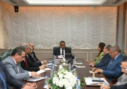 وزير الدولة للإنتاج الحربى يلتقى شركة “بابيريوس الإسترالية” لبحث مستجدات التعاون المشترك