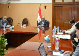 وزير الري يتابع موقف المشروعات المائية وتدبير الأراضى لتنفيذ مشروعات خدمية