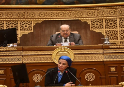 وزيرة البيئة تستعرض خلال الجلسة العامة لمجلس الشيوخ جهود الحد من الانبعاثات لدفع التنمية الاقتصادية للدولة